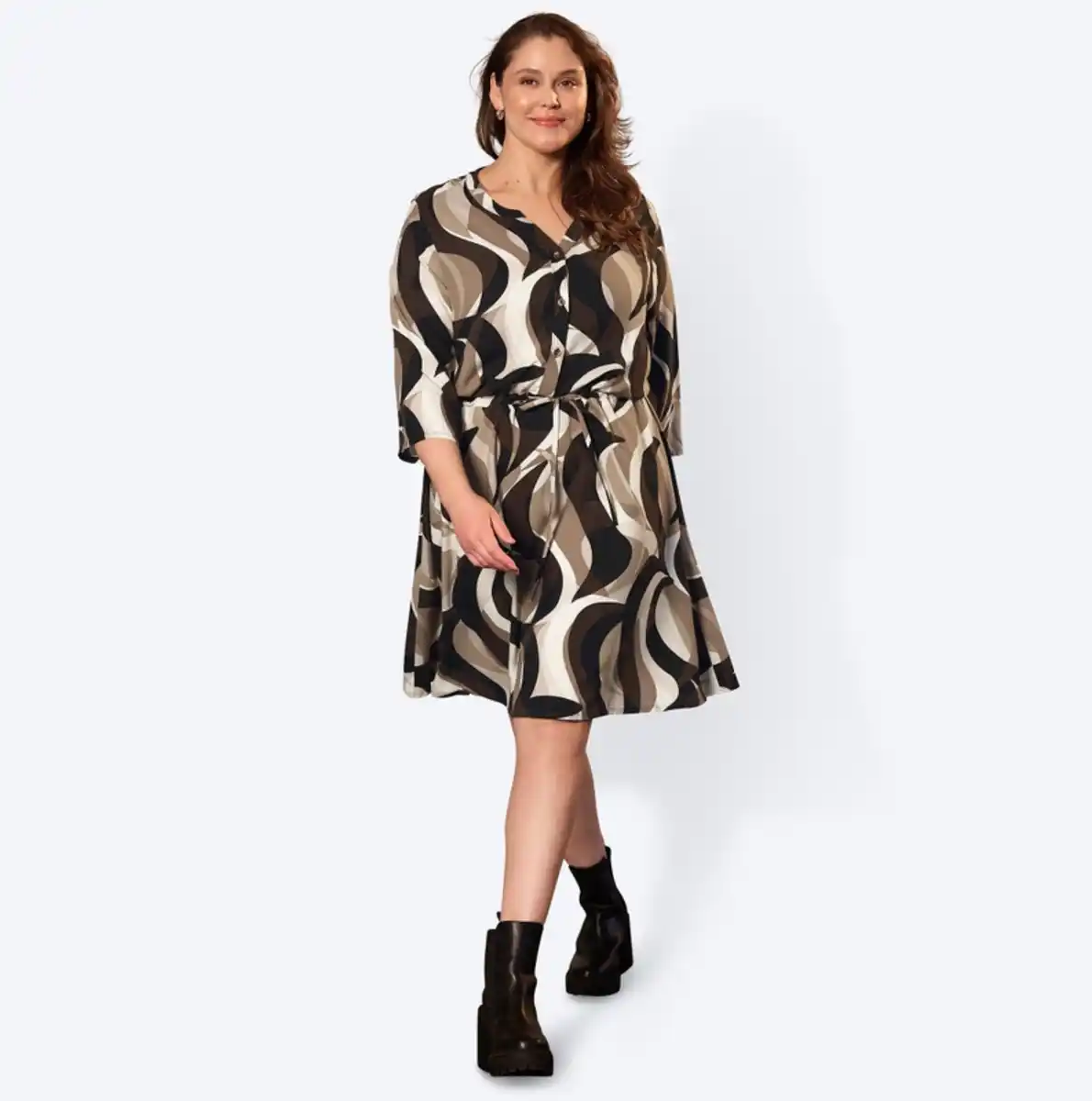 Bild 4 von Damen-Kleid aus Viskose, große Größen