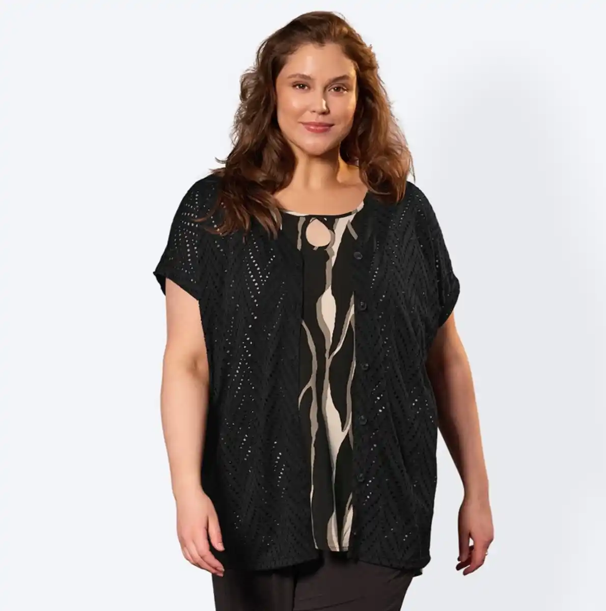 Bild 4 von Damen-Cardigan mit Lochstruktur, große Größen