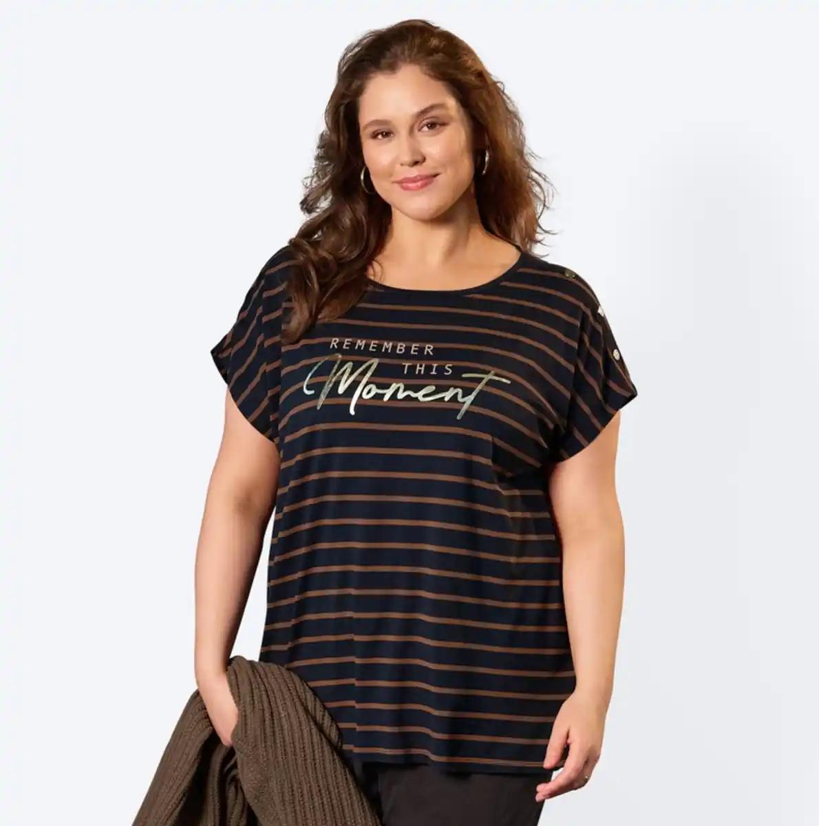 Bild 4 von Damen-T-Shirt mit Viskose, große Größen