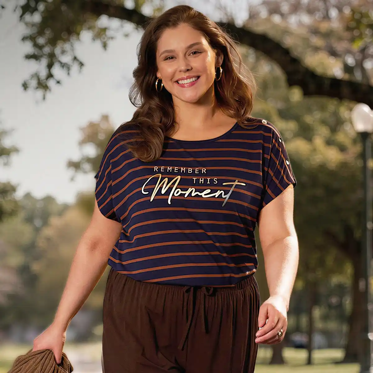 Bild 1 von Damen-T-Shirt mit Viskose, große Größen