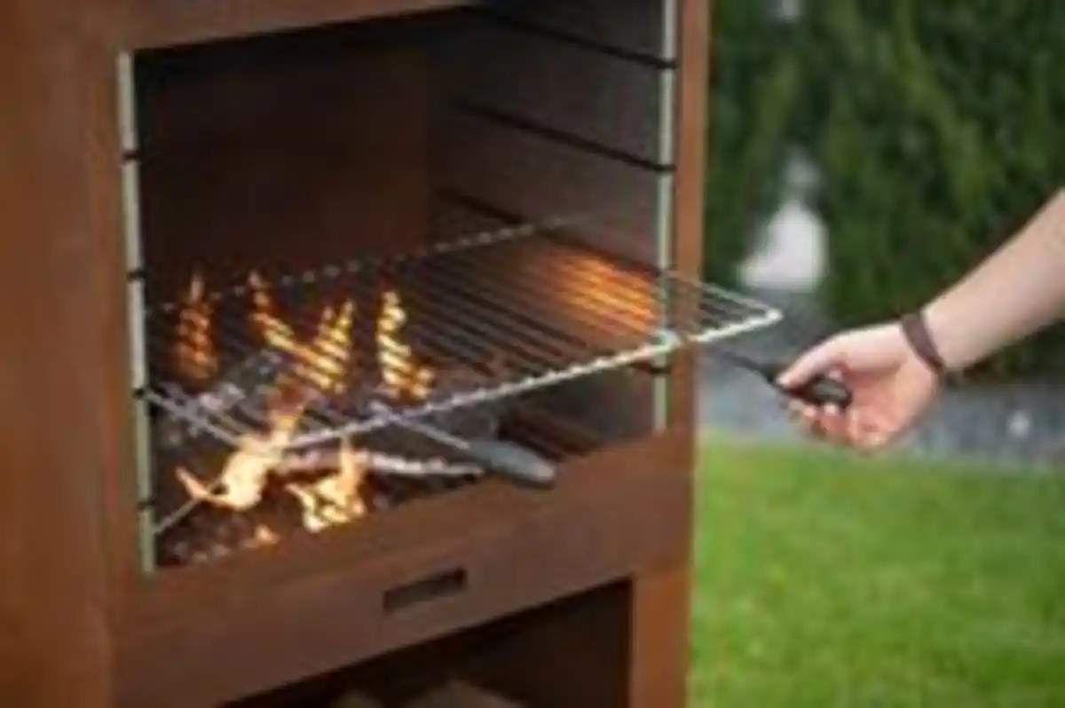 Bild 3 von Westmann Grill und Gartenkamin rost