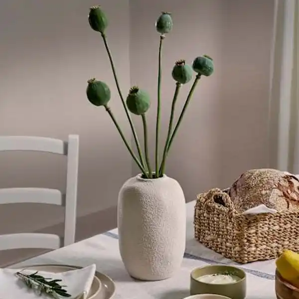 Bild 2 von dm home Vase aus Keramik, raue Optik, offwhite (12x19,5 cm), 1 St