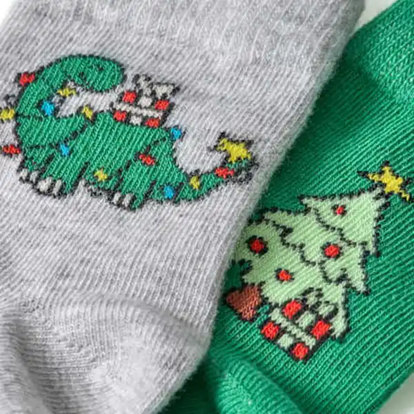 Bild 2 von ALANA Socken mit Weihnachtsbaum- und Dino-Motiv, grün + grau, Gr. 27/29, 2 St