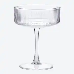 Martiniglas mit Rillen, ca. 300 ml