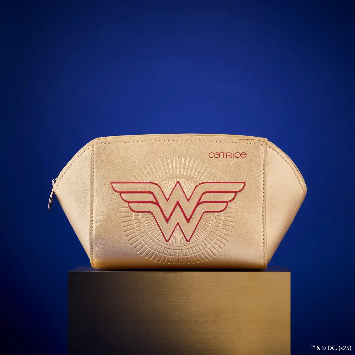 Bild 3 von Catrice Wonder Woman Make-up Bag