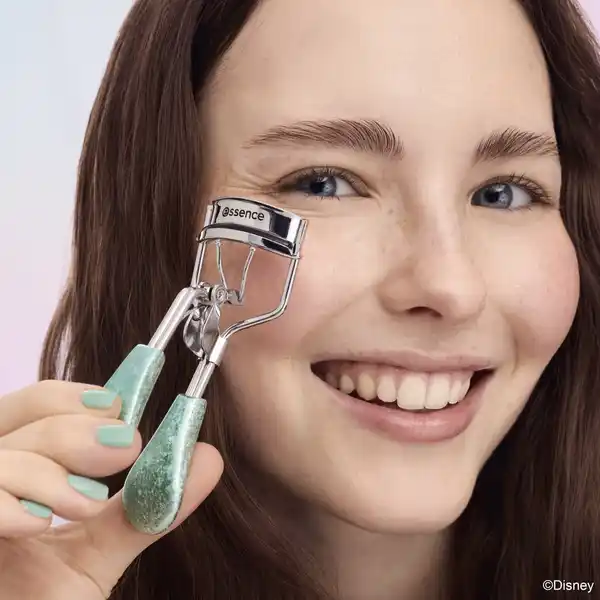 Bild 2 von essence Disney The little Mermaid lash curler 01 Ocean Dreamer