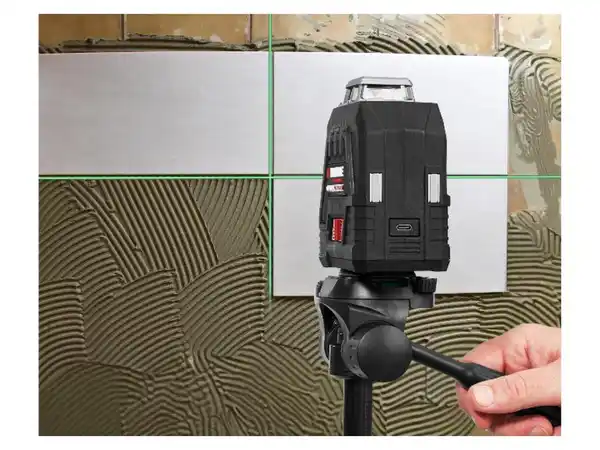 Bild 2 von PARKSIDE PERFORMANCE® 4 V Akku-Kreuzlinienlaser »PKLLP 360 B3«, mit Akku und Ladegerät