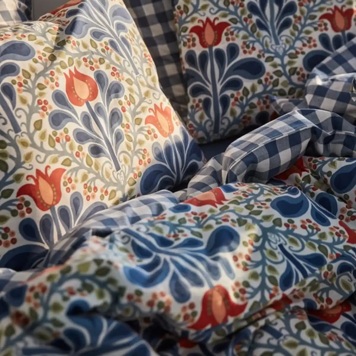 Bild 2 von SÄTERVIDE Bettwäsche-Set, 2-teilig, bunt/Blumenmuster, 140x200/80x80 cm