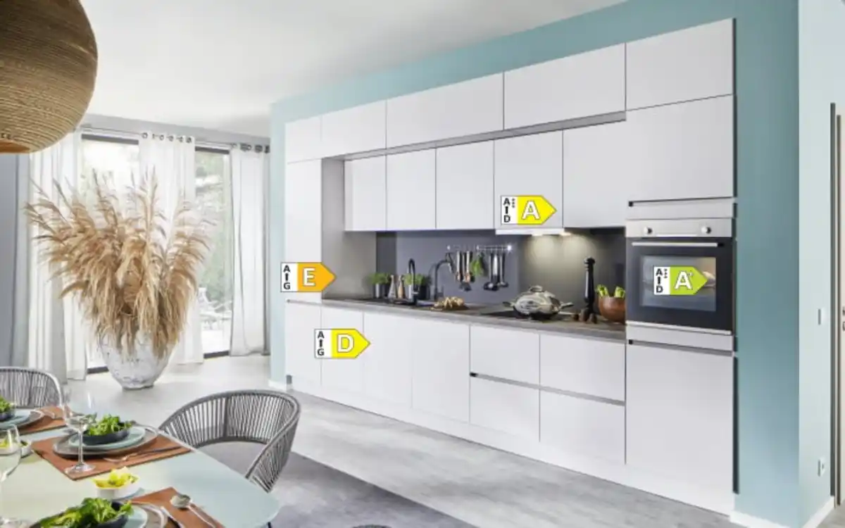 Bild 4 von Impressa - Einbauküche Uno, weiß, inkl. Miele Elektrogeräte