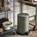 Bild 2 von GÅNGSKYFFEL Treteimer, graugrün, 18 l