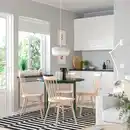 Bild 2 von IKEA PS 2026 / HÖGVED Tisch und 4 Stühle, grün/Kiefer, 96 cm
