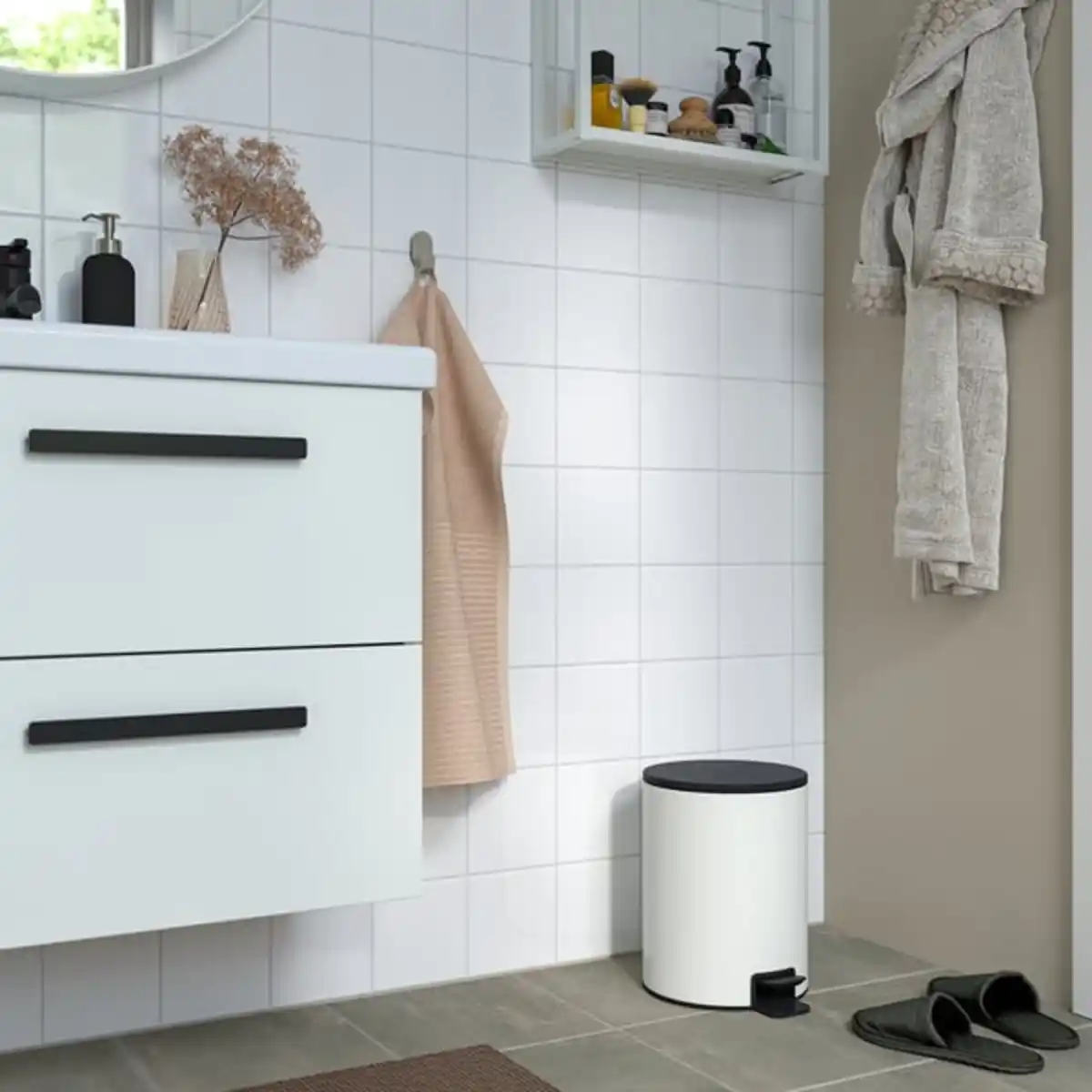 Bild 3 von TURRIDNING Treteimer, weiß/anthrazit, 9 l