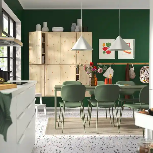 Bild 3 von VIHALS / VIHALS Tisch und 6 Stühle, grün/grün Tibbleby graugrün, 120/180x74 cm