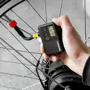 Bild 1 von Büchel Kompakte Akku-Fahrradpumpe