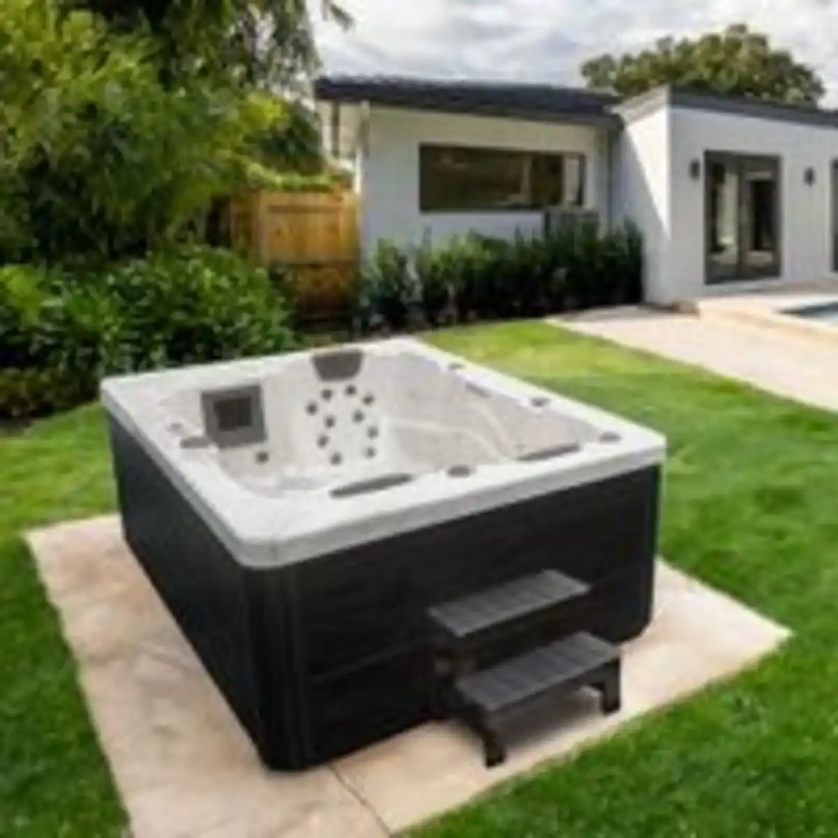 Bild 2 von Outdoor Whirlpool WHITE MARBLE inkl. Treppe und Thermoabdeckung, 210 × 160 × 85 cm - Schwarz/Weiß