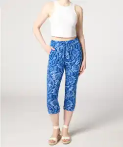 Blaue Hose in Caprilänge, blau bedruckt