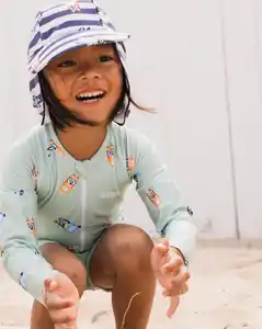 Swim Essentials Bluey gestreifte Badekappe Größe 2