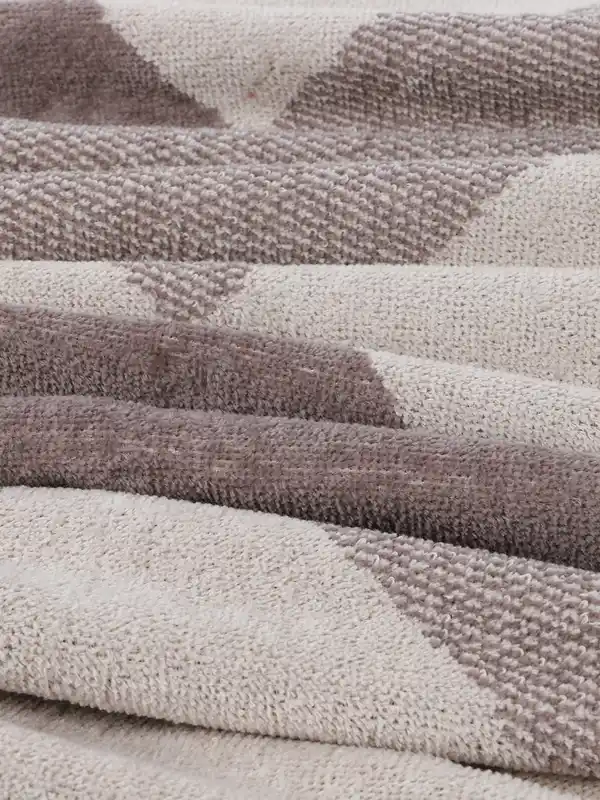Bild 3 von Strandtuch mit geometrischen Formen 86 x 160 cm Beige