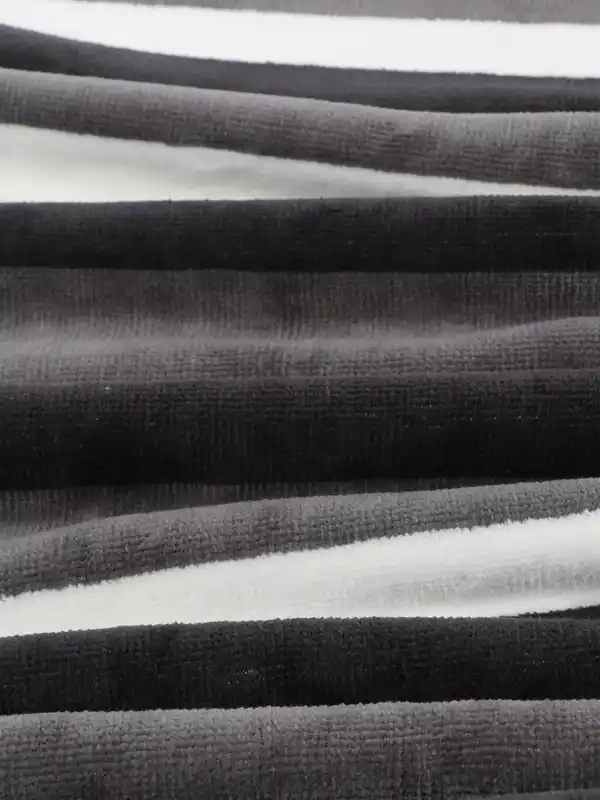 Bild 3 von Strandtuch mit klassischem Streifenmuster 86 x 160 cm Grau