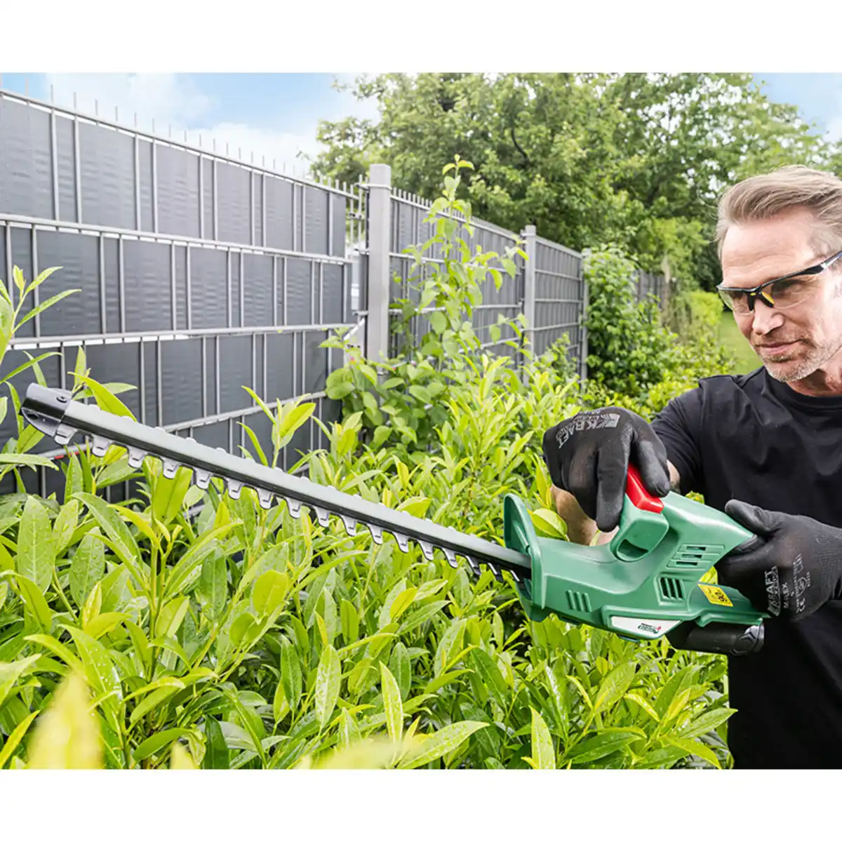 Bild 1 von Powertec Garden Akku-Heckenschere 12 V