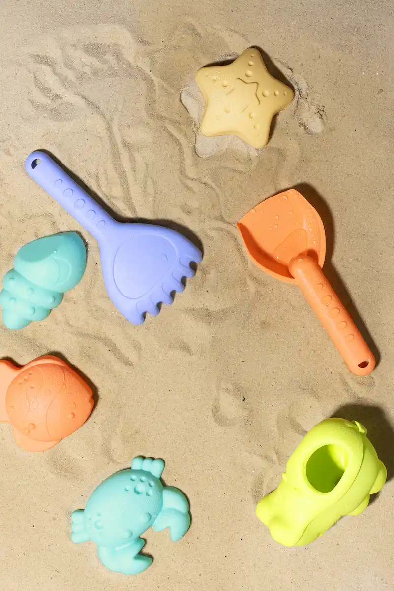 Bild 4 von IDEENWELT Sand- und Wasserspielzeug-Koffer