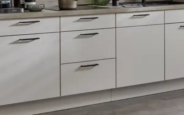 Bild 3 von Nobilia - Einbauküche Lenzen/Rosian, Eiche Bergamo Nachbildung/seidengrau, inkl. AEG Elektrogeräte