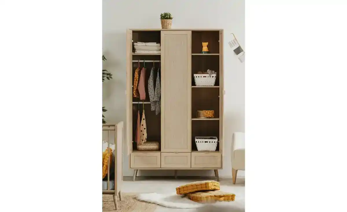 Bild 4 von Kleiderschrank