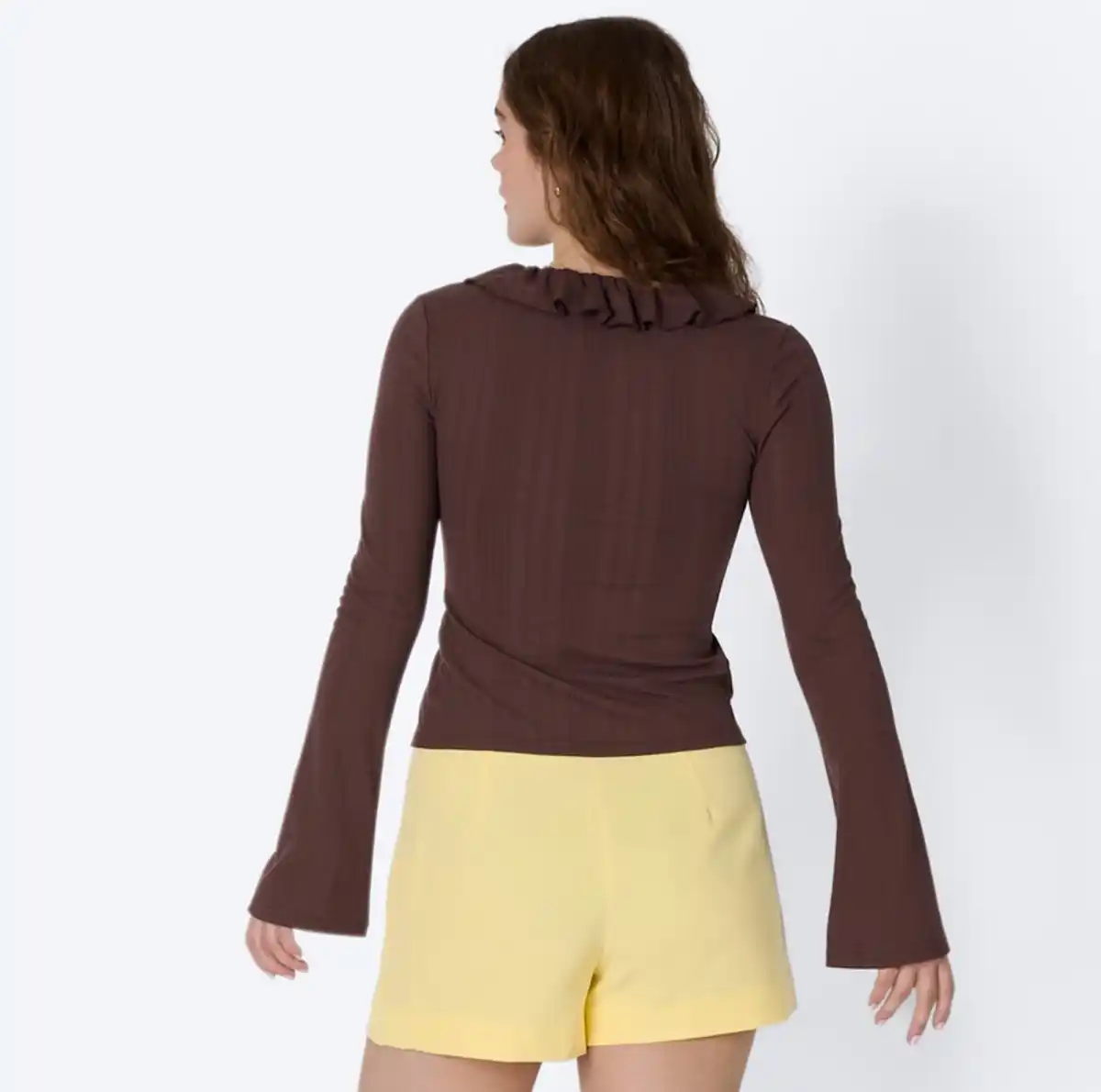 Bild 4 von Damen-Langarmshirt mit Rüschen und Schnürung