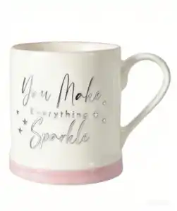 Tasse mit silberner Schrift, weiß/rosa