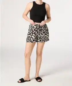 Gemusterte Shorts aus Viskose, schwarz/weiß