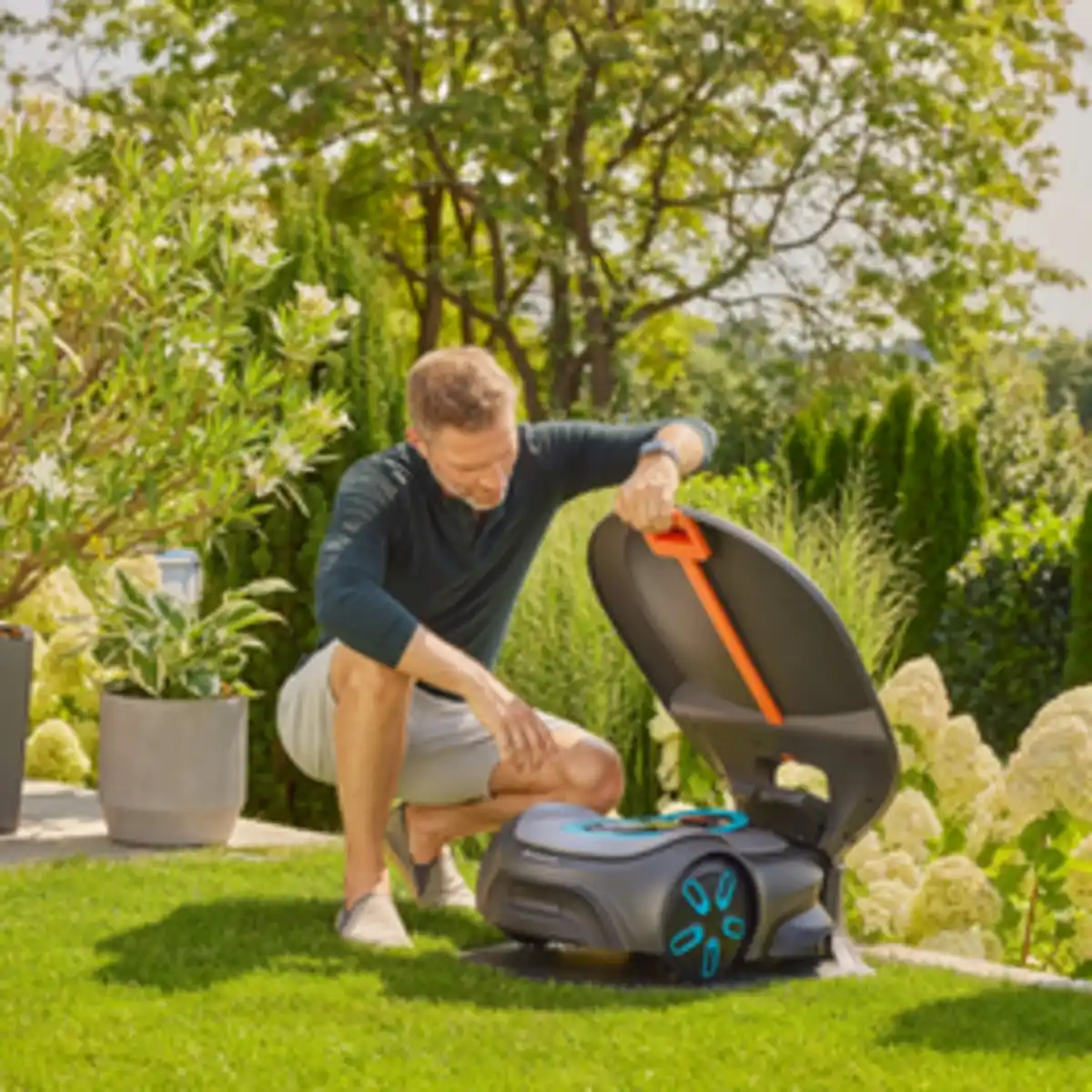 Bild 3 von GARDENA Mähroboter-Garage, für SILENO-Modelle