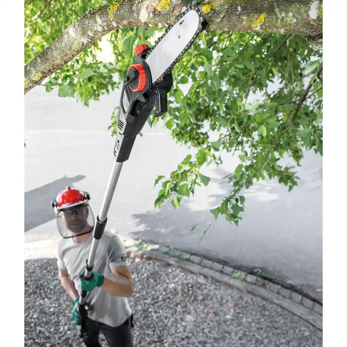 Bild 1 von Akku-Teleskop-Hochentaster 20 V inkl. 2 Akkus