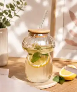 Trinkglas im Pilz-Design, transparent