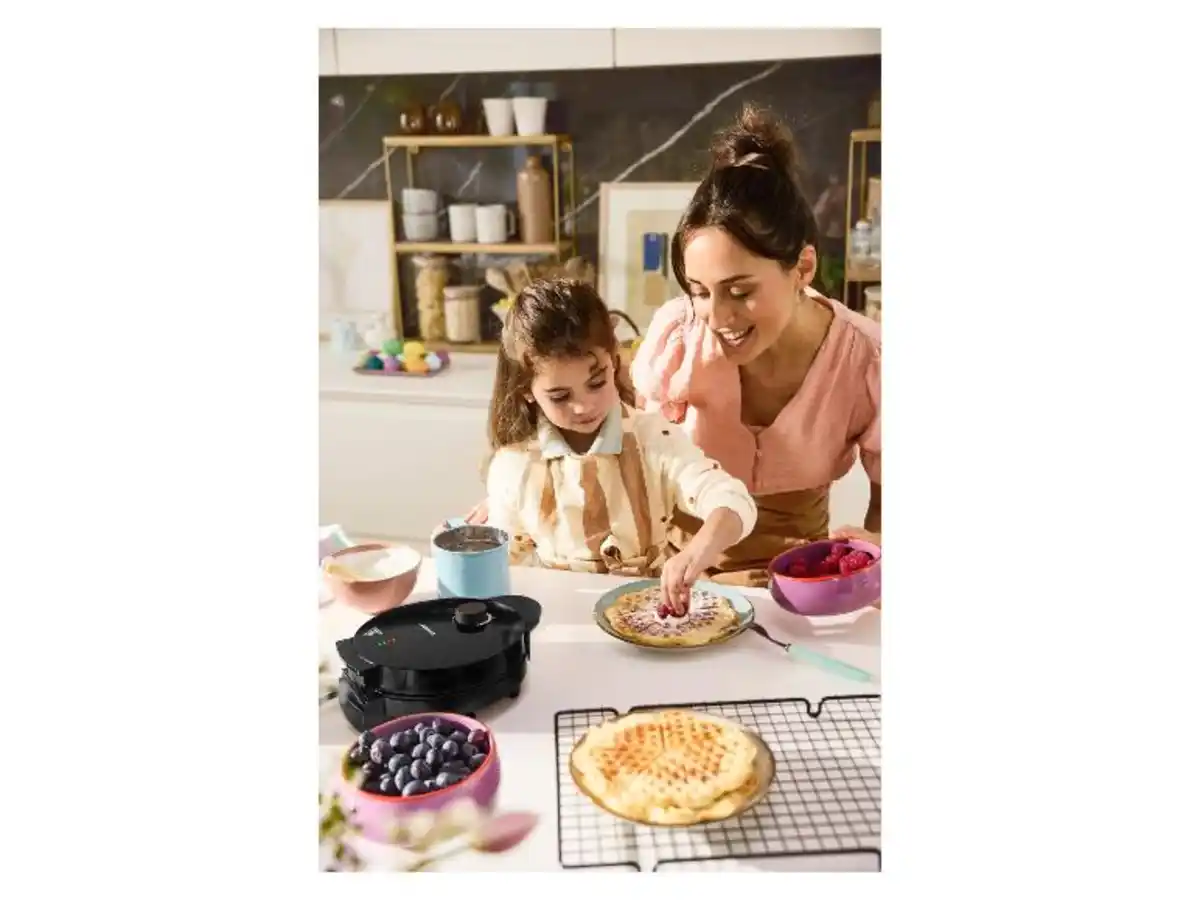 Bild 2 von SILVERCREST® Waffeleisen »SWE 1200 F1«""