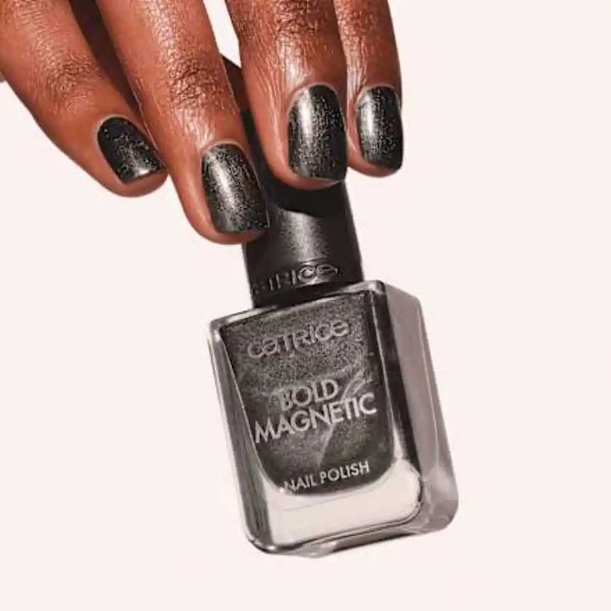 Bild 4 von CATRICE Nagellack Bold Magnetic 040 Caught In Your Orbit, 10,5 ml