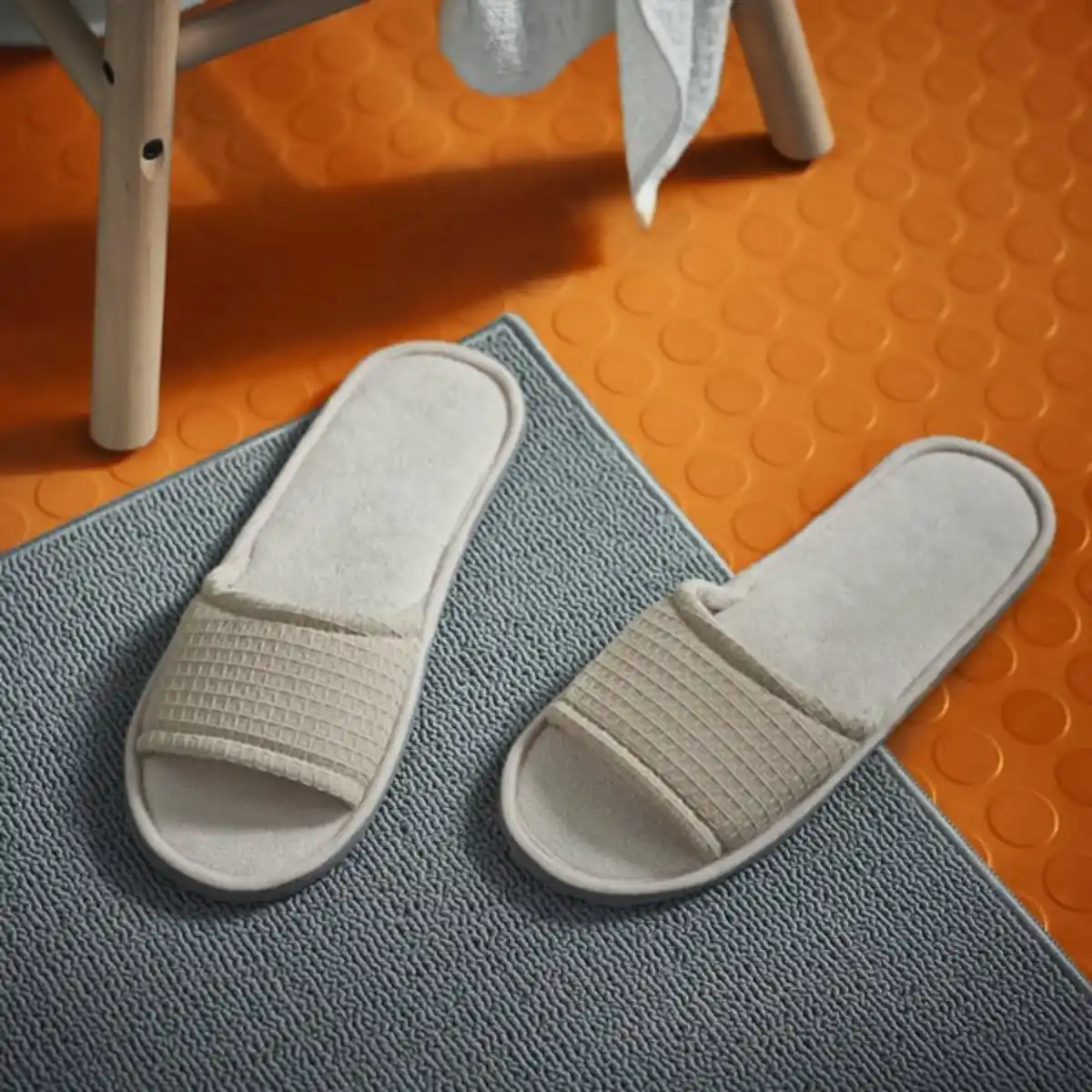 Bild 4 von SKOVELSJÖN Pantoffeln, beige, L/XL