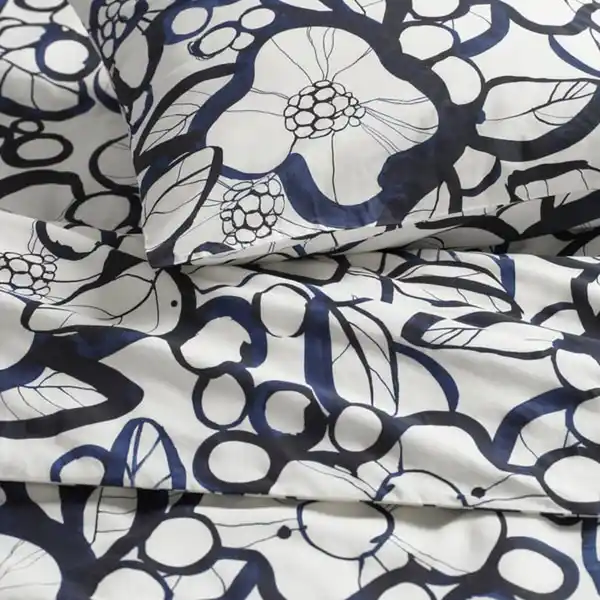 Bild 2 von HÄRLIR Bettwäsche-Set, 3-teilig, weiß schwarz/blau Blumenmuster, 240x220/80x80 cm