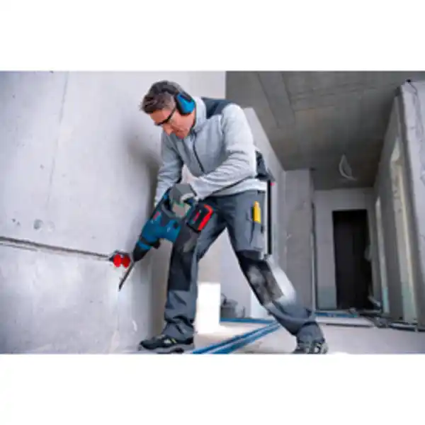 Bild 2 von BOSCH PROFESSIONAL Akku-Bohrhammer, 18 V, ohne Akkus