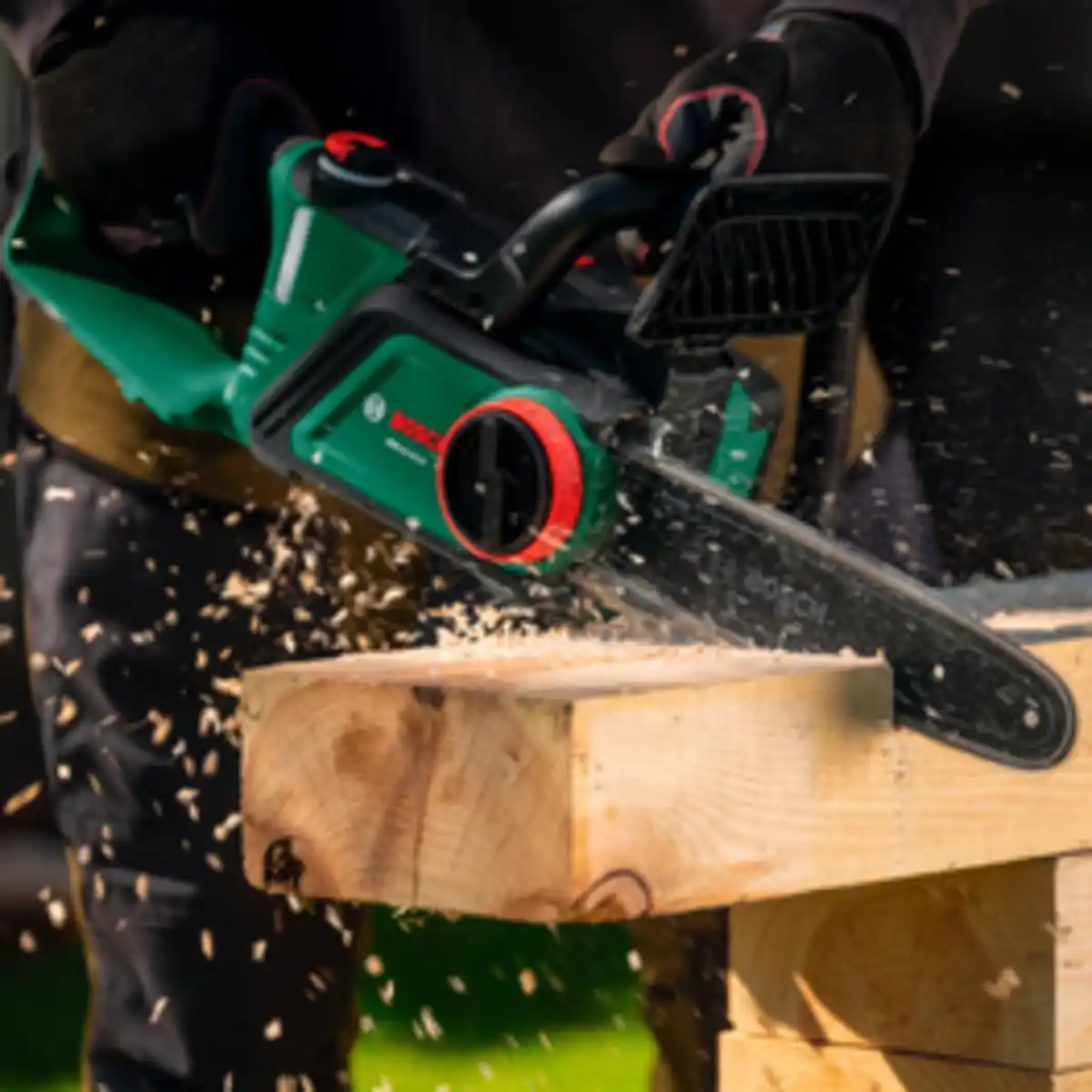 Bild 3 von BOSCH Akku-Kettensäge »PKE«, 18V-30-28, 1x Akku PBA 18V 4.0Ah