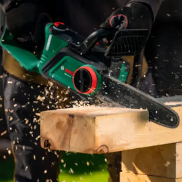 Bild 3 von BOSCH Akku-Kettensäge »PKE«, 18V-30-28, 1x Akku PBA 18V 4.0Ah
