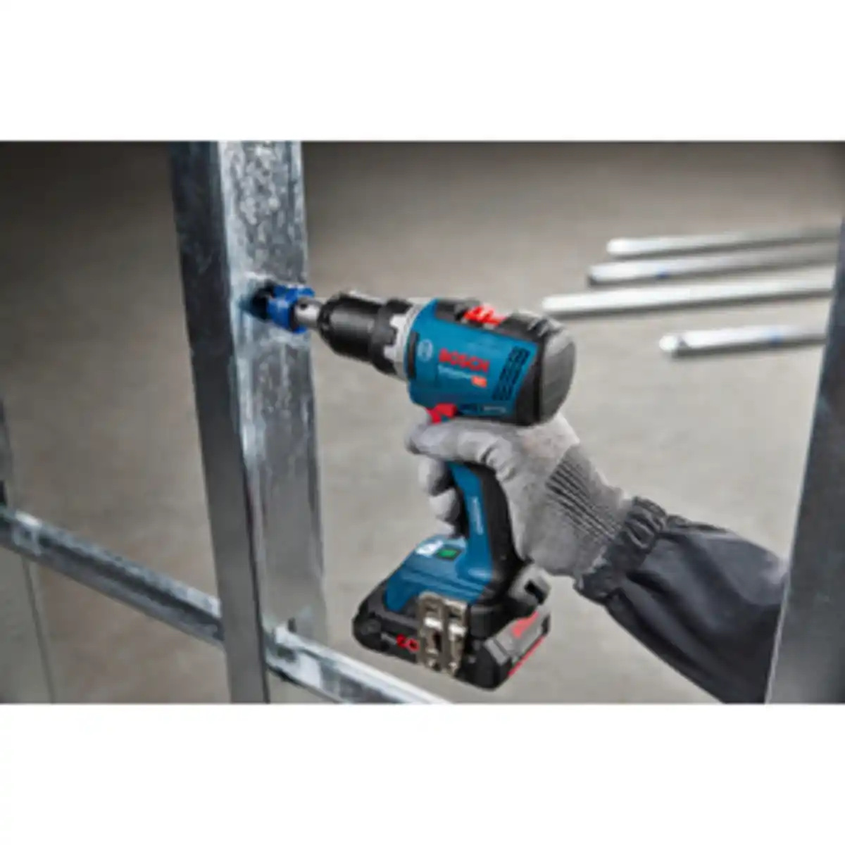 Bild 2 von BOSCH PROFESSIONAL Akku-Bohrschrauber »GSR 18V-65«, 18 V, inkl. 2 x 4,0 Ah Akku