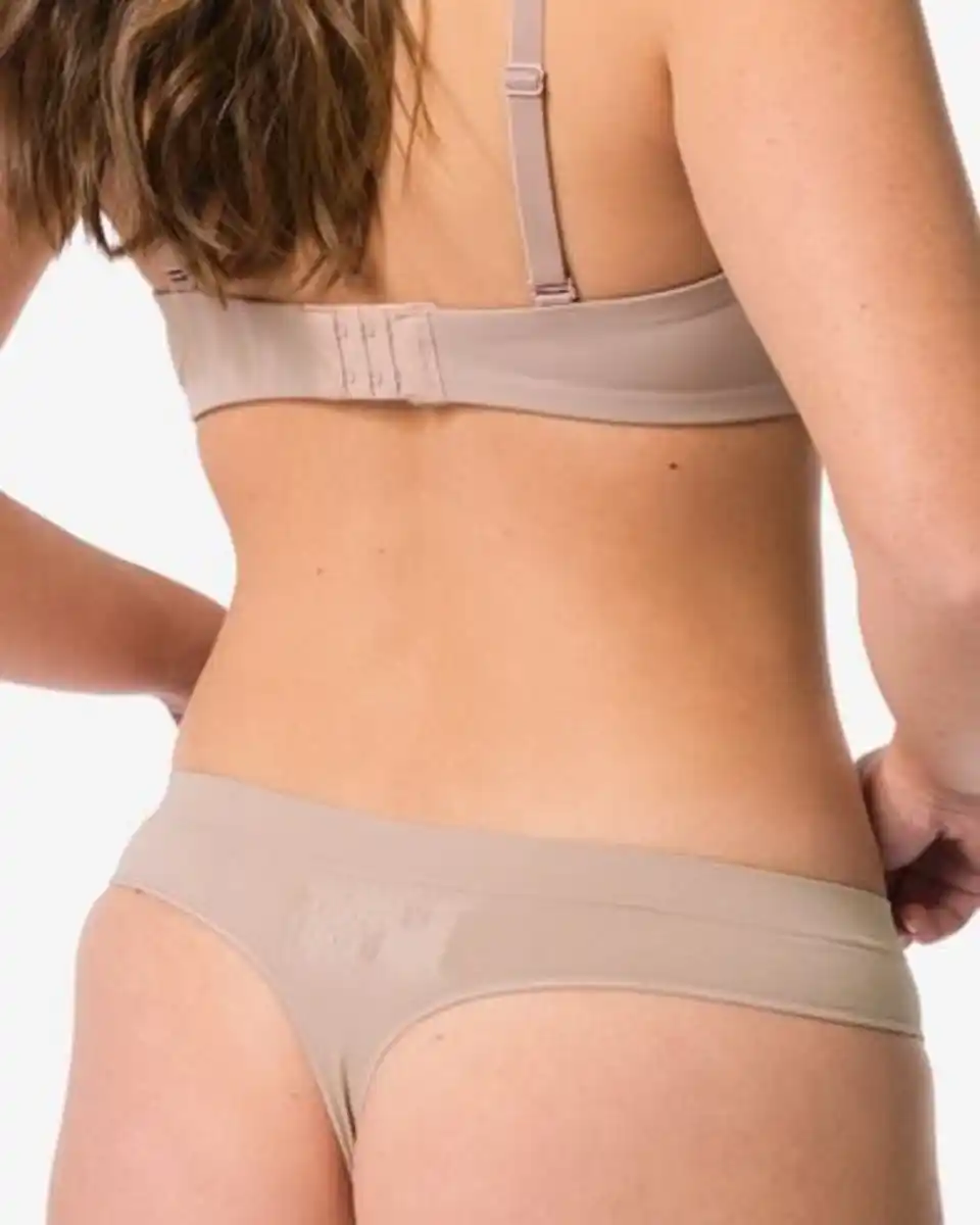 Bild 2 von Damenstring, nahtlos, aus Mikrofaser beige