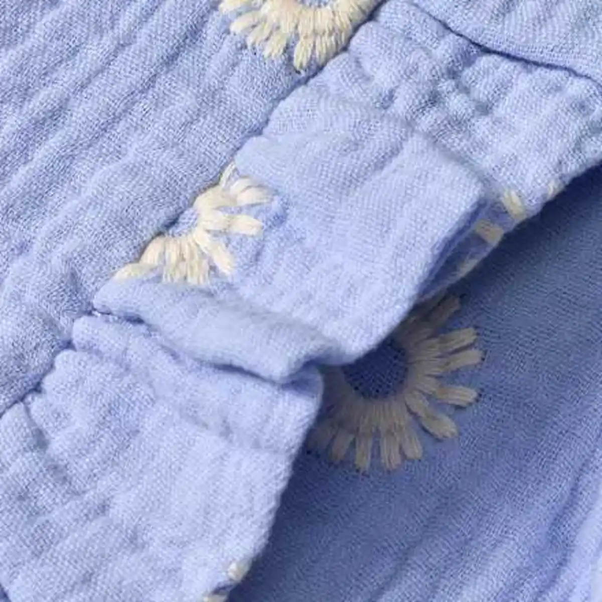 Bild 4 von ALANA Bluse aus Musselin & mit Blumen-Stickerei, lila, Gr. 122, 1 St