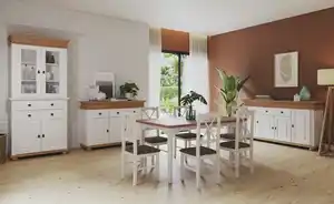 Vitrine aus Massivholz