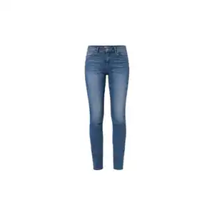 Basic Jeans