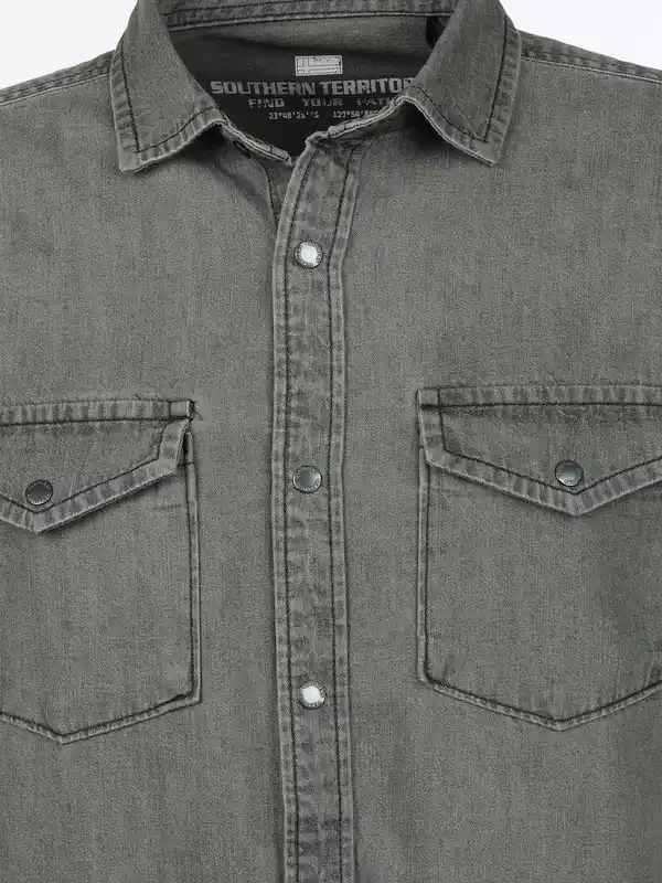 Bild 3 von Herren Jeanshemd mit Brusttaschen Grau