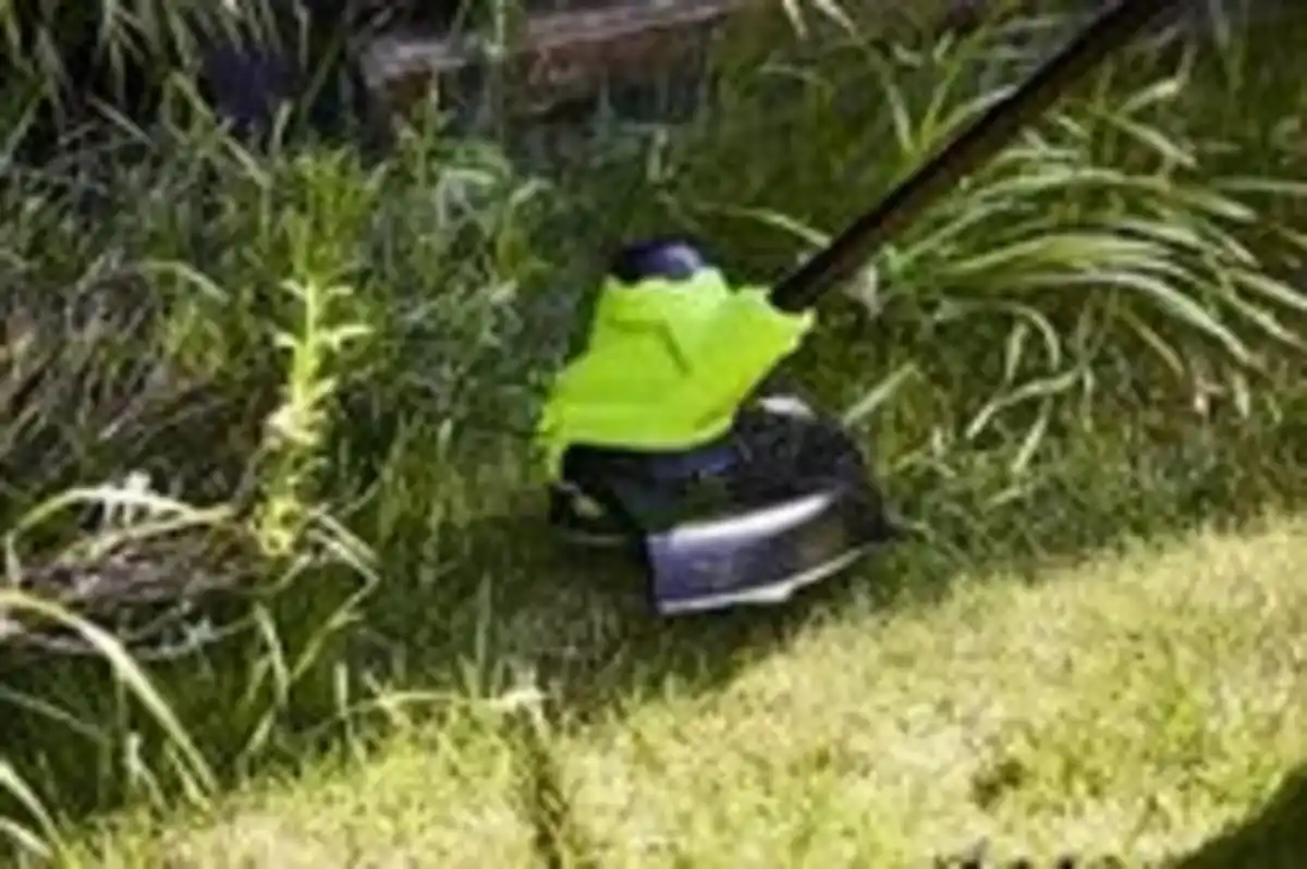 Bild 3 von Kraft Werkzeuge Greenworks Rasentrimmer GST 4530