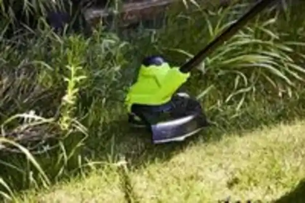 Bild 3 von Kraft Werkzeuge Greenworks Rasentrimmer GST 4530