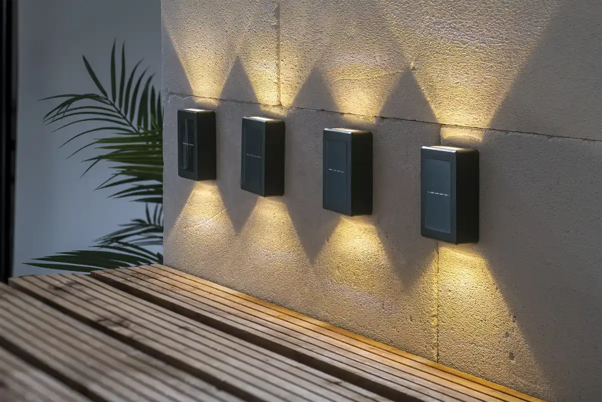 Bild 1 von IDEENWELT 4er-Set Solar-Wandleuchten