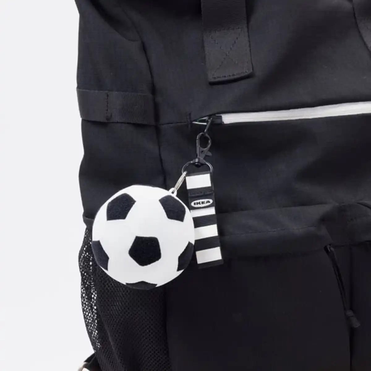 Bild 2 von SPARKA Stoffspielzeug, Fußball/mini, 8 cm